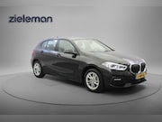 BMW 1-serie - 118i Business Edition Automaat - Digitaal Cockpit, Carplay,