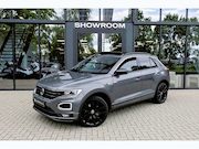 Volkswagen T-Roc - 1.5 TSI Sport R-Line PANO CAM ACC