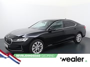 Skoda Superb - First Edition 1.5 TSI 150 pk DSG | Massagestoelen | Adaptiev