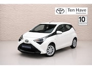 Toyota Aygo - 1.0 VVT-i x-play MT | Achteruitrijcamera | Toerenteller | Sm