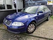 Volkswagen Passat - 2.0 Comfortline AUTOMAAT AIRCO schade
