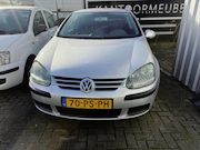 Volkswagen Golf - 1.6 FSI Trendline