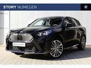 BMW iX2 - xDrive30 M Sport / Panoramadak / Sportstoelen / Co