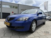 Mazda 3 - Sport 1.6 Touring | |