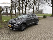 Volkswagen T-Roc - 1.0 TSI Style Bns carplay stoelverwarming