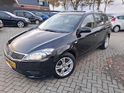 Kia Ceed - 1.4 CVVT X-tra 2010. Airco/Trekhaak/Lichtmetaal etc.. APK 03