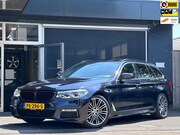 BMW 5-serie - Touring 520i High Executive M-SPORT / PANO / MEMORY / TREKHA
