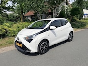 Toyota Aygo - 1.0 VVT-i X-play 72PK Automaat•Airco•Camera