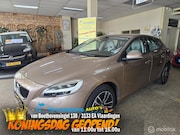 Volvo V40 - 1.5 T2 Momentum Automaat