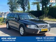 Volvo XC70 - 2.4 D5 Momentum *BOEKJES INGEVULD