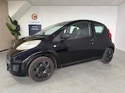 Peugeot 107 - BLACK 1.0-12V XR