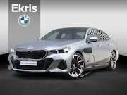 BMW 5-serie - Sedan 550e xDrive | M Sportpakket Pro | Driving Assistant Pr