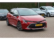 Toyota Corolla - 1.8 Hybrid Executive / Camera / Head-up / CarPlay / 18'' / K