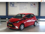 Toyota Aygo - 1.0 VVT-i x-play / DEALER ONDERHOUDEN / NAP / TOP DEAL