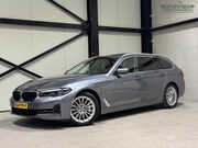 BMW 5-serie - Touring 520e Business | navi | leder | panorama | trekhaak |