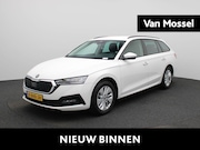 Skoda Octavia - Combi 1.0 e-TSI Business Edition | Automaat | Apple Carplay
