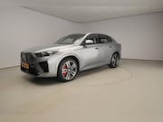 BMW iX2 - eDrive20 | M-Sportpakket | LED | Navigatie | Trekhaak | Spor