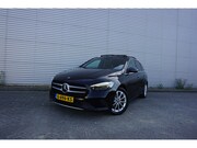 Mercedes-Benz B-klasse - 220 Launch Edition Premium Plus Climate / Navi / Pano / Came