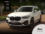 BMW X1 - sDrive18i | Handbak | Uniek | PearlWeiss | Leer | Nav | All-