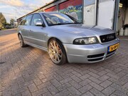 Audi S4 - Avant 2.7 V6 quattro S4 Ambition