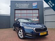 Skoda Octavia - Combi 1.0 e-TSI Business Edition 12MND BOVAG|NAVI|WEGKL TREK