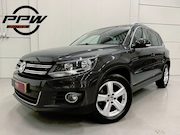 Volkswagen Tiguan - 1.4 TSI 150PK Sport&Style aut. TREKHAAK/NAVI GROOT/17"LMV/CR
