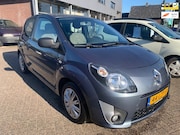 Renault Twingo - 1.2-16V Authentique 2010 € 2.750.- 1 JR. APK 2 Nieuwe banden