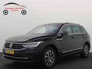 Volkswagen Tiguan - 1.5 TSI Life Business FULL LED / CAMERA / STOELVERW / STUURV