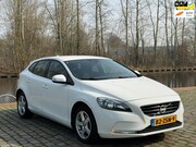 Volvo V40 - 1.6 T3 Kinetic 2e eigenaar dealer onderhouden airco navigati