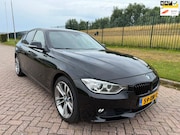 BMW 3-serie - 320i High Executive
