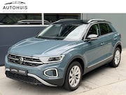 Volkswagen T-Roc - 1.5 TSI 150pk DSG Style Virtual Cockpit Ergo stoel Trekhaak