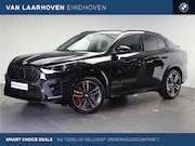 BMW X2 - sDrive20i M Sport Automaat / Trekhaak / Panoramadak / Sports