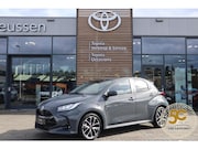 Toyota Yaris - 1.5 Hybrid 115 DYNAMIC NIEUW DIRECT LEVERBAAR! STOEL/STUURVE