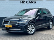 Volkswagen Tiguan - 1.5 TSI Life Camera|Keyless|Massage|ACC|Clima|Parelmoer