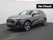 Audi Q5 - 2.0 TFSI e-hybrid quattro S edition Competition Navigatie |