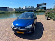 Peugeot 206 - 1.4 Gentry