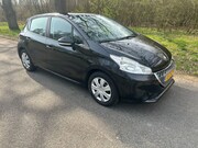 Peugeot 208 - 1.4 e-HDi Active