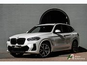 BMW X3 - xDrive30e Trekhaak, M-sport, panoramadak, sportstoelen