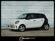 Smart ForFour - Essential Sport Automaat 18 kWh Airco Leer