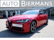 Alfa Romeo Giulia - 2.0 Turbo 280 PK Competizione Q4 AWD / INCL 12mnd BOVAG