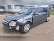 Opel Signum - 1.8-16V LPG auto rijd gewoon voor schade