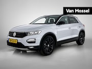 Volkswagen T-Roc - 1.5 TSI Style | Navigatie | trekhaak | Stoelverwarming | Air