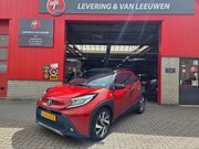 Toyota Aygo X - 1.0 VVT-i S-CVT Envy Automaat/ Cabrio dak/ Navigatie/ Lichtm