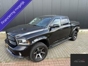 Dodge Ram - 5.7 V8 1e EIG LIFTED, CUSTOM, BLACK ED