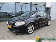 Volvo S40 - 2.5 T5 Momentum (Advertentie goed lezen svp)