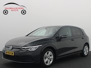 Volkswagen Golf - 1.0 eTSI Life AUTOMAAT / TREKHAAK / SFEER / CARPLAY / NAVI /