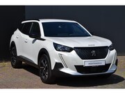 Peugeot 2008 - 1.2 PureTech 100 Allure * Navigatie * 3-D Cockpit