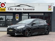 Ford Focus - 2.0 EcoBoost ST-3 300 pk apple carplay camera recaro stoelen