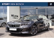 BMW 5-serie - 530e M Sport Automaat / Trekhaak / Achteruitrijcamera / Adap