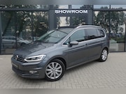 Volkswagen Touran - 1.4 TSI Connected Series 7P NAVI CAM PDC